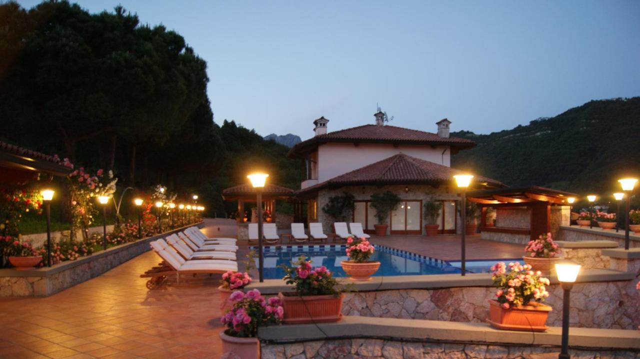 Resort Ninfea San Pellegrino Terme Exterior photo